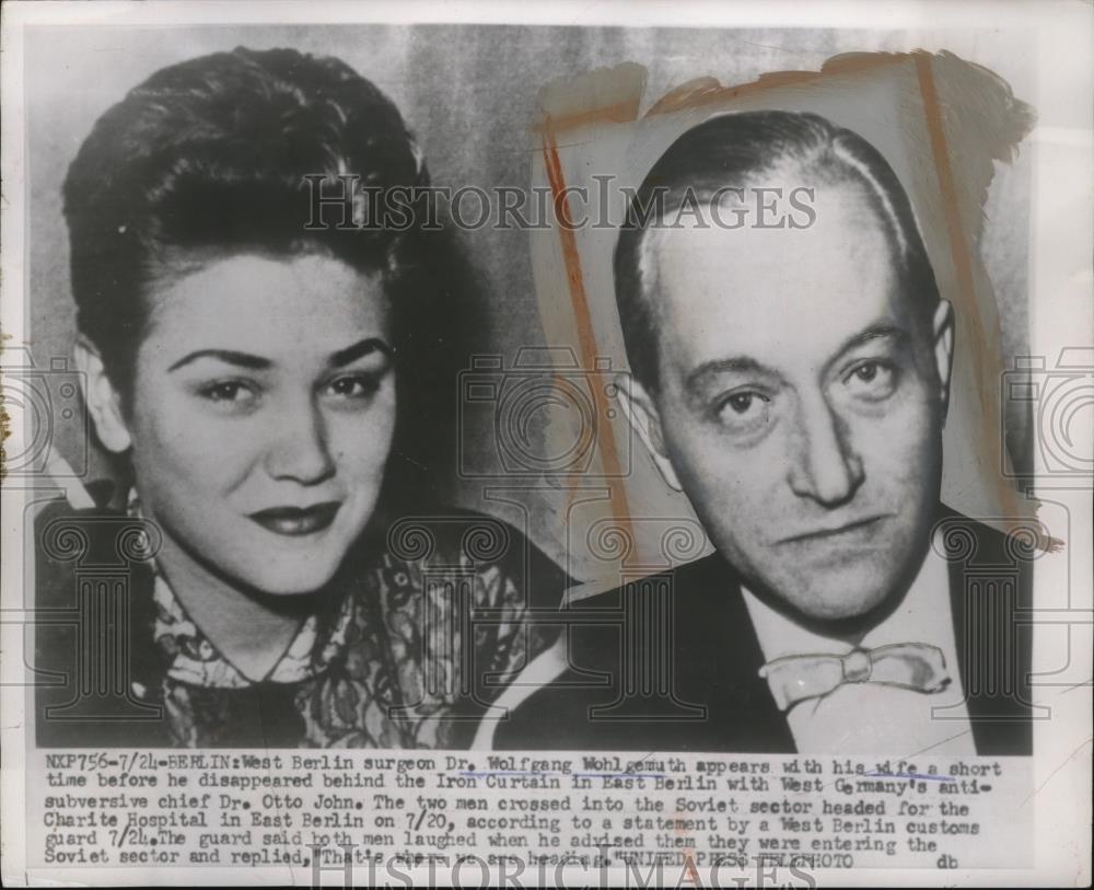 1954 Press Photo Dr. Wolfgang Wohlgemath &amp; Wife Before Disappearing in Germany - Historic Images