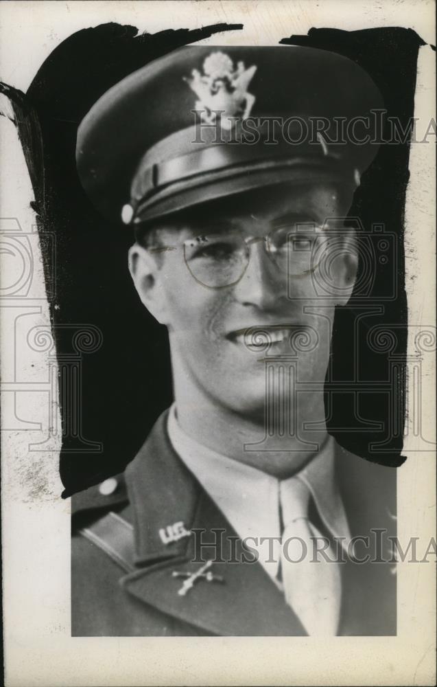 1944 Press Photo Lieutenant Louis C. Stavansa - neo03217 - Historic Images