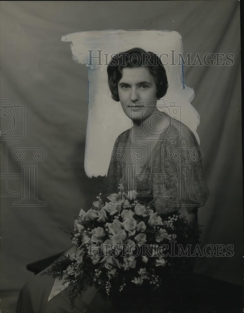 1933 Press Photo Mrs. Albert D. Laurence nee Harriet Buescher - neo03353 - Historic Images
