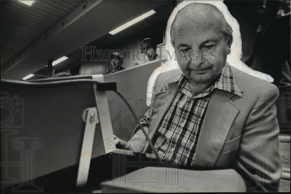 1979 Press Photo Sentinel Baseball Writer Lou Chapman in 1979  - mja62515 - Historic Images