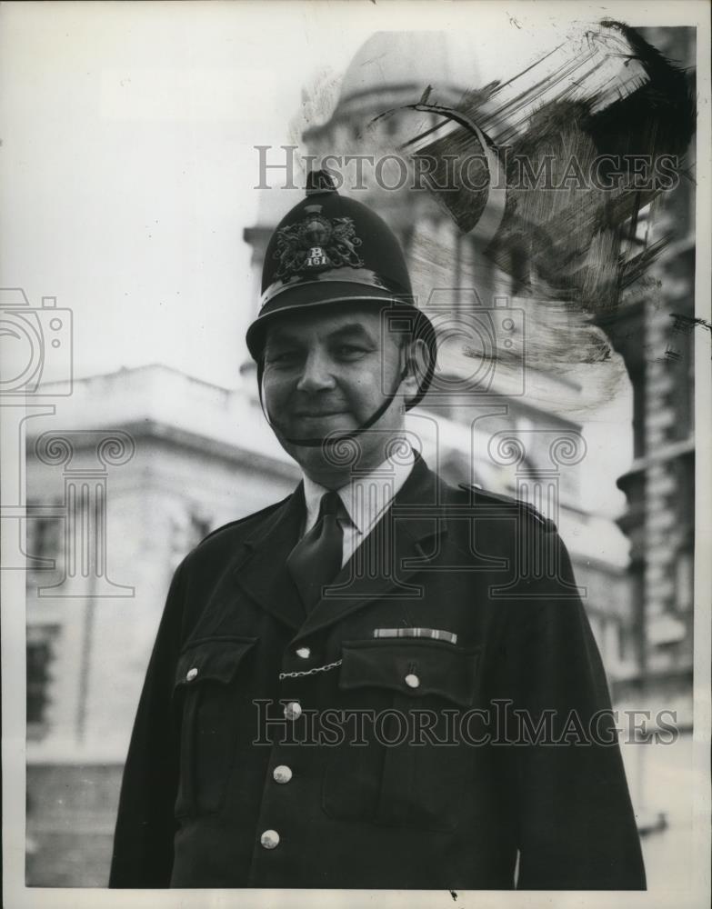 1959 Press Photo London Police Constable Norman Niblo Chosen To Tour US & Canda - Historic Images