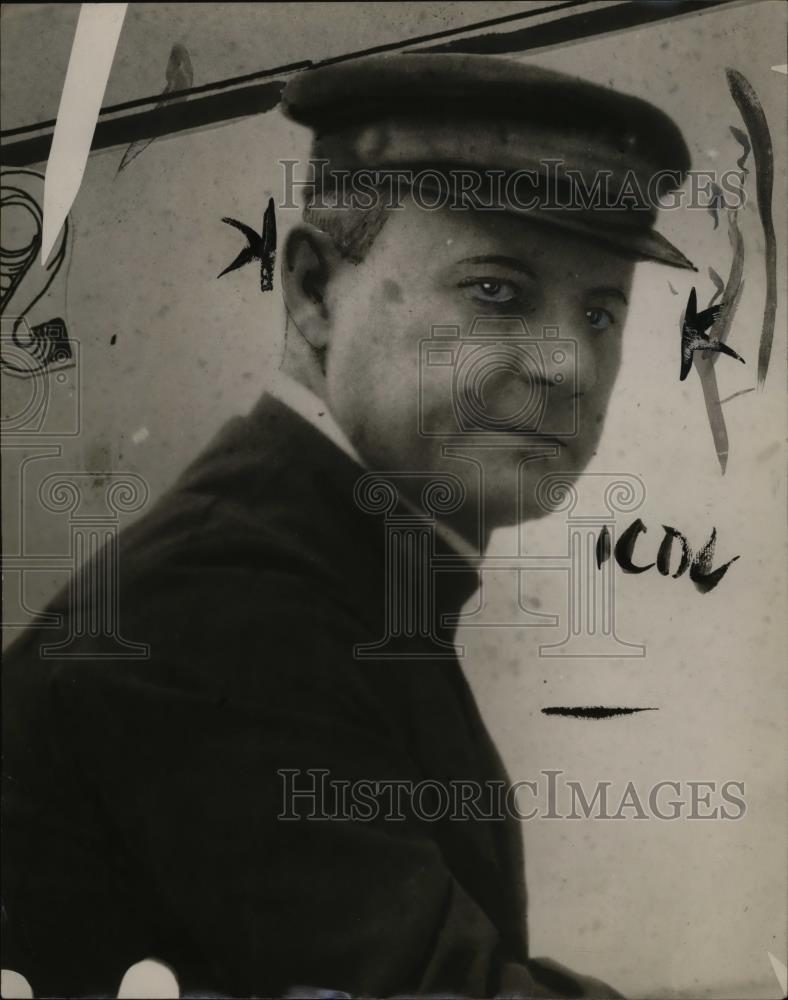 1923 Press Photo Captain Adrian Zeeder in Siberia - neo07579 - Historic Images
