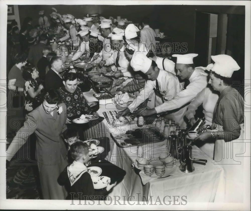 1951 Press Photo Statler Employees Family Party - nef65028 - Historic Images