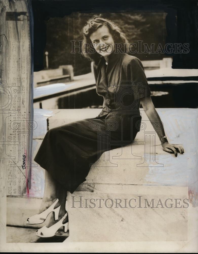 1949 Press Photo Marcella Jones, Chosen Most Beautiful Girl in Big Ten - Historic Images