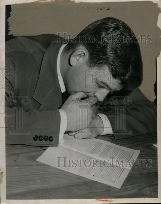 1950 Press Photo Joseph P. Lagania, Reading - neo02556 - Historic Images