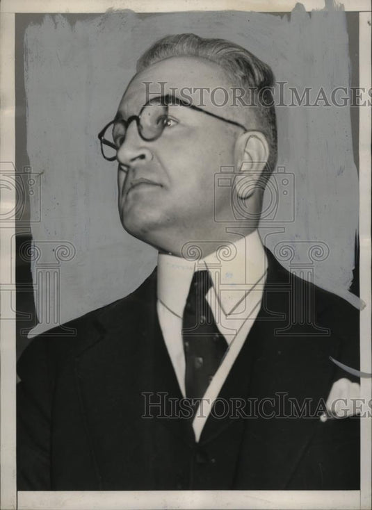 1938 Press Photo George Vernard Federal indictment for McKesson & Robbins shorts - Historic Images