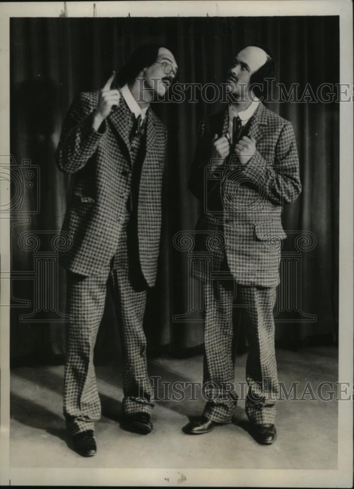 1934 Press Photo Sam Bregg, John R. Wood Jr. in "Easy Pickin's" Play - neo05010 - Historic Images