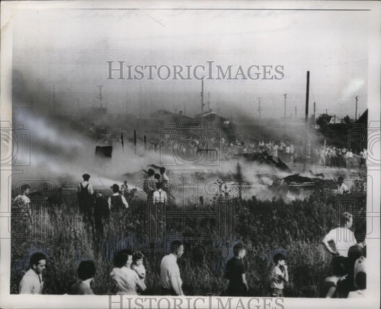 1953 Press Photo AAC Wreck in Montreal, Canada - neo05471 - Historic Images