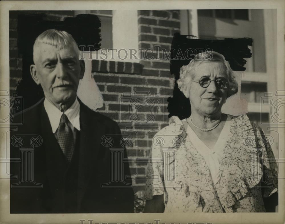 1933 Press Photo John Dunlap & Wife - neo05573 - Historic Images