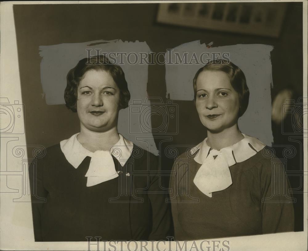 1932 Press Photo Miss Sylvia Gold and Miss Genevieve Parwriter - neo06212 - Historic Images