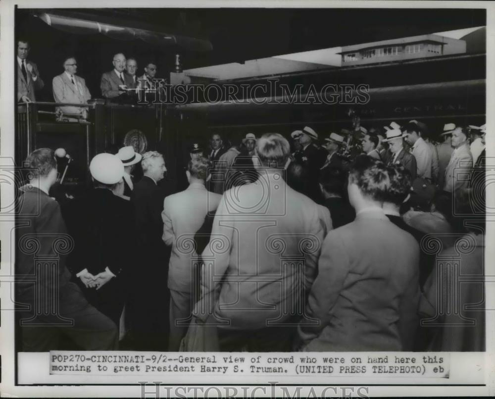 1952 Press Photo Crowd who were on hand to greet President Harry S. Truman - Historic Images