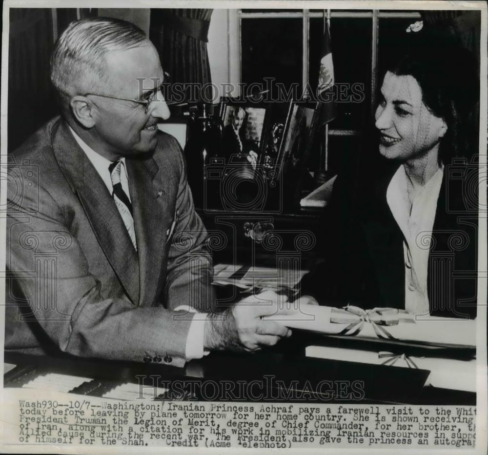 1947 Press Photo Princess Achraf receiving President Truman the Legion of Merit - Historic Images