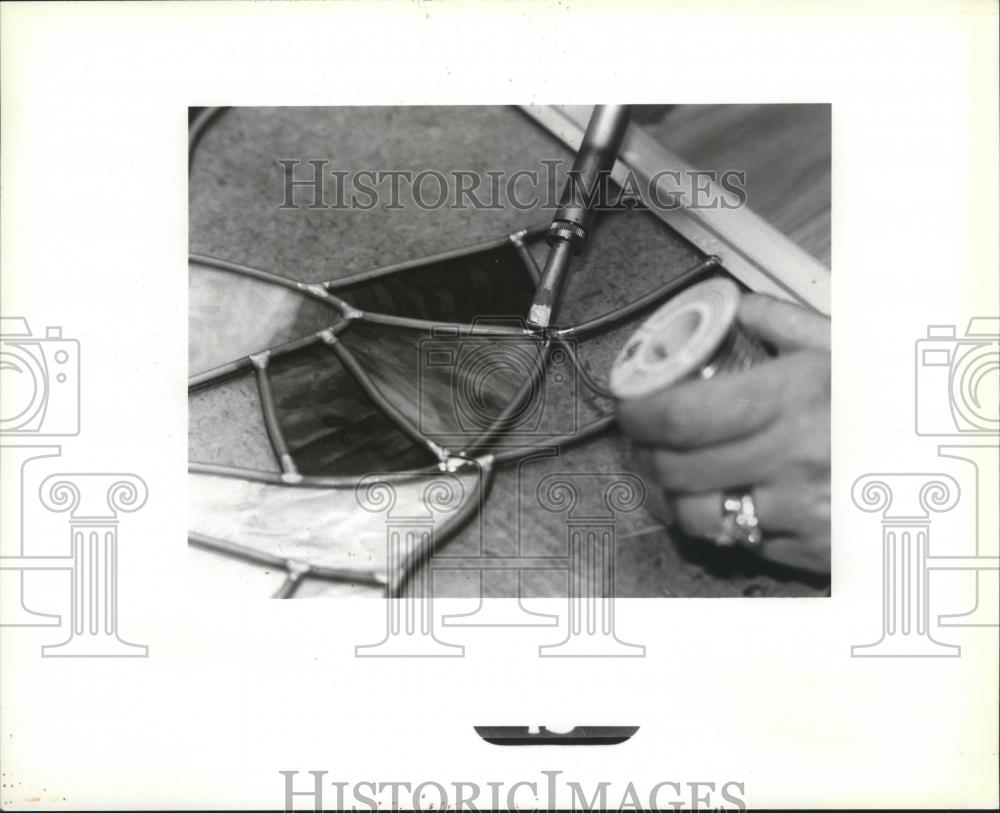 1990 Press Photo Stained glass art piece takes form - spa55101 - Historic Images