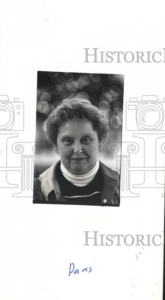 1989 Press Photo Nadyne Davis, Valley resident & Spokane College instructor - Historic Images