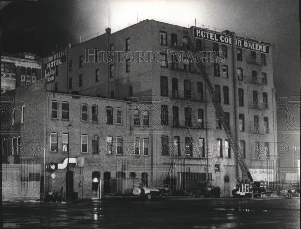 1974 Press Photo Coeur d'Alene Hotel fire Trent & Howard - spa49663 - Historic Images