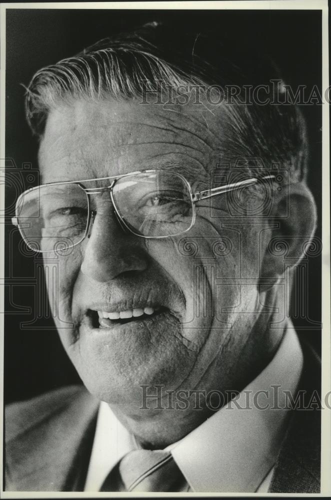 1986 Press Photo Robert Leonard, School Superintendent- Sandpoint, Idaho - Historic Images
