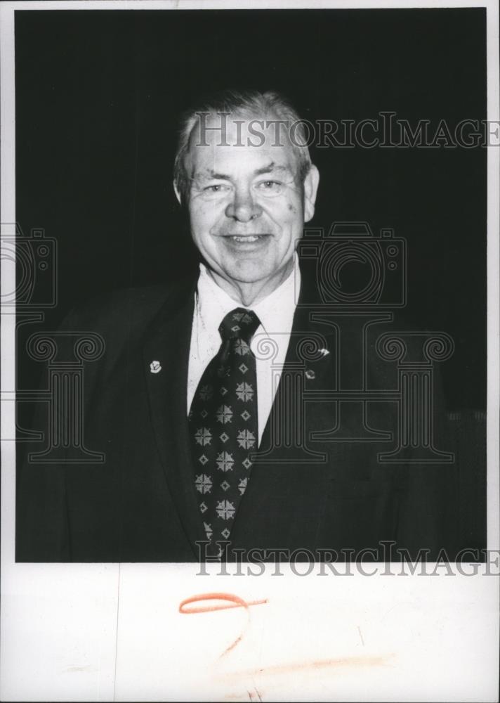 1973 Press Photo James H Goodwin, posing for a picture - spa55586 - Historic Images