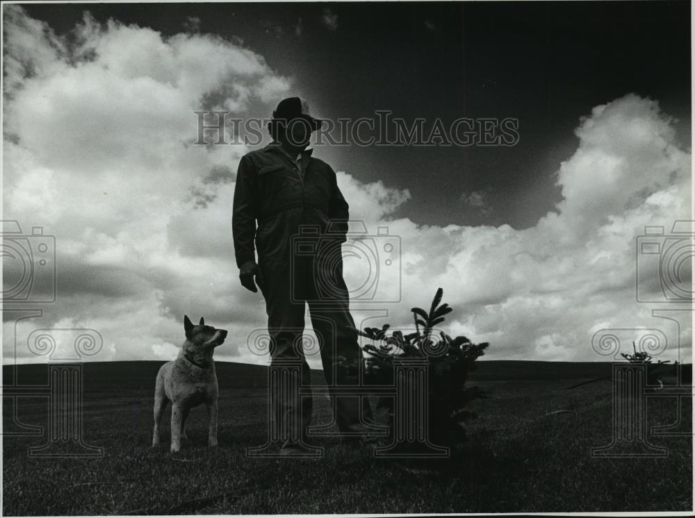 1991 Press Photo Steve Rasmussen, Spokane County Conservation Farmer o ...
