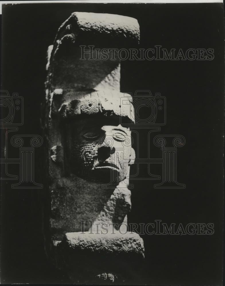 1985 Press Photo Glum gargoyle featured at Travelogue on Mexico - spa55719 - Historic Images
