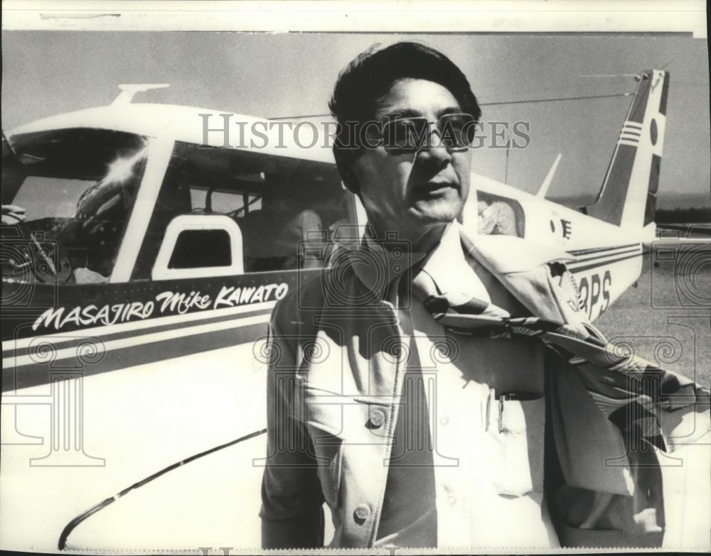 1976 Press Photo Masajiro Kawato flew from Japan to CA as tribute to WWII pilots - Historic Images