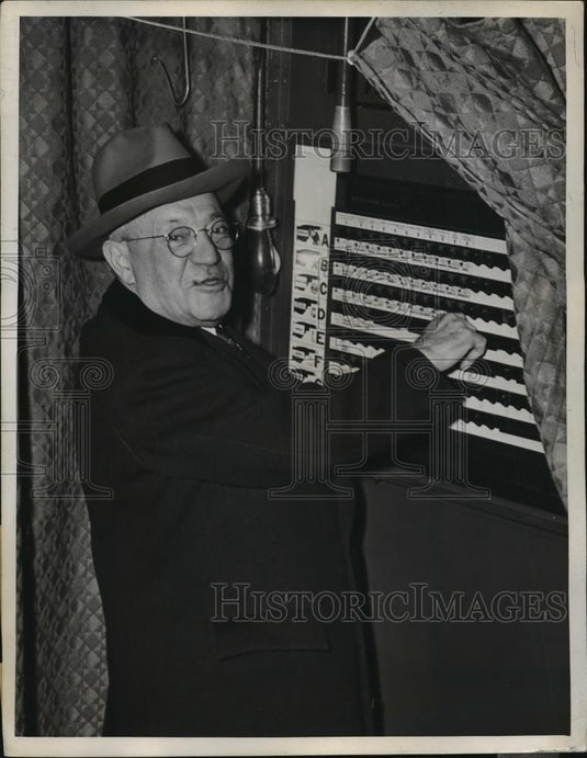 1944 Press Photo New York Sen Robert F Wagner for re election NYC - neny08767 - Historic Images