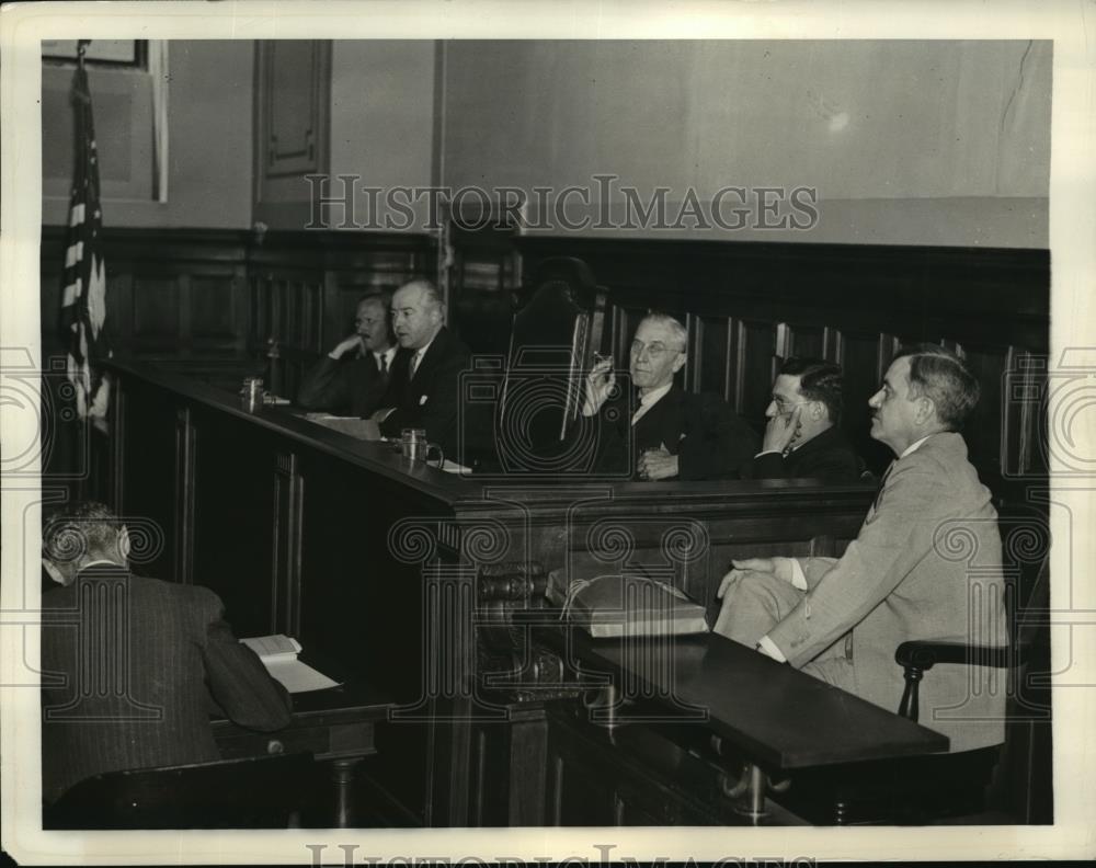 1938 Press Photo New York Communist Leader before McNaboe Committee NYC - Historic Images