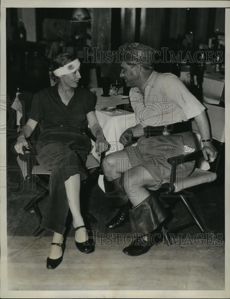 1935 Press Photo New York Mr &amp; Mrs Arthur Kelly at Pirate Costume Party NYC - Historic Images