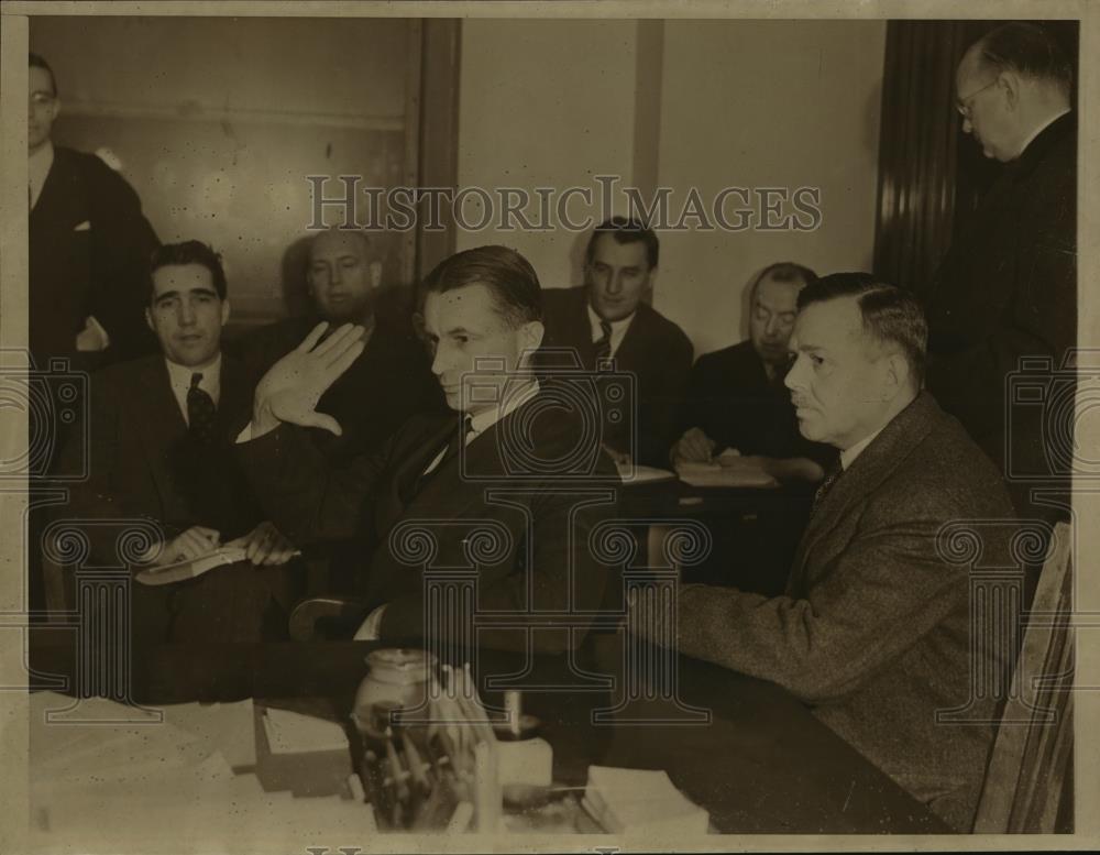 1938 Press Photo New York Edwin D.Morgan Jr. testifies in Whitney Firm NYC - Historic Images