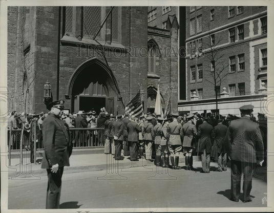 1936 Press Photo New York Service for Dr. Harlow Brooks at church NYC - Historic Images