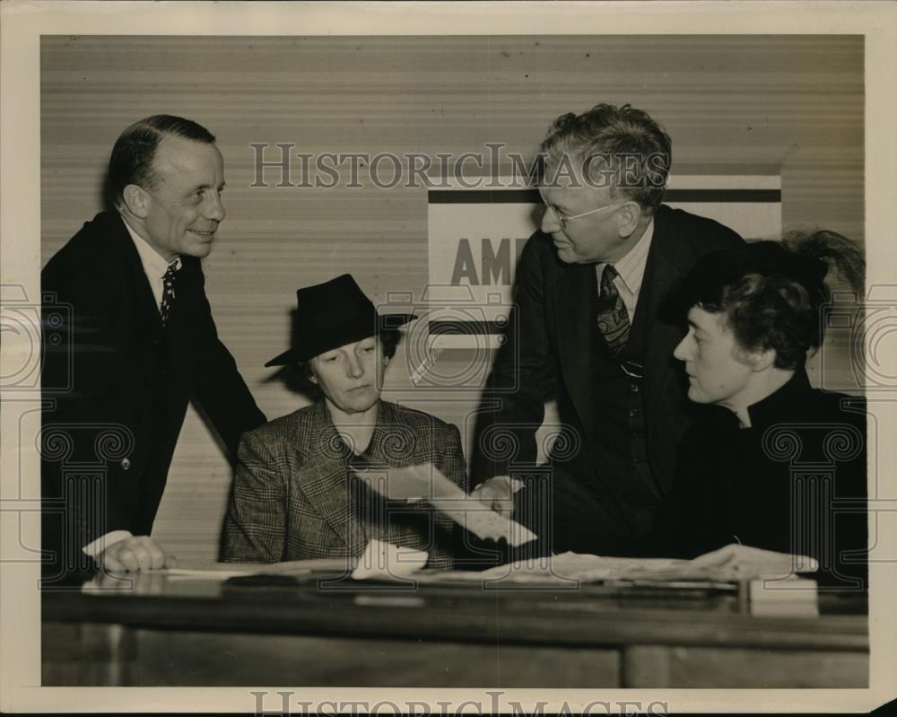 1941 Press Photo New York America First Committee Conference NYC - neny13936 - Historic Images