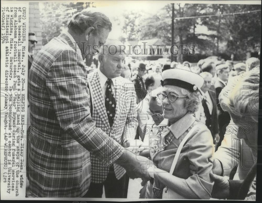 1974 Press Photo Mrs. Dizzy Deen-Wife of Baseball Legend at His Funeral - Historic Images