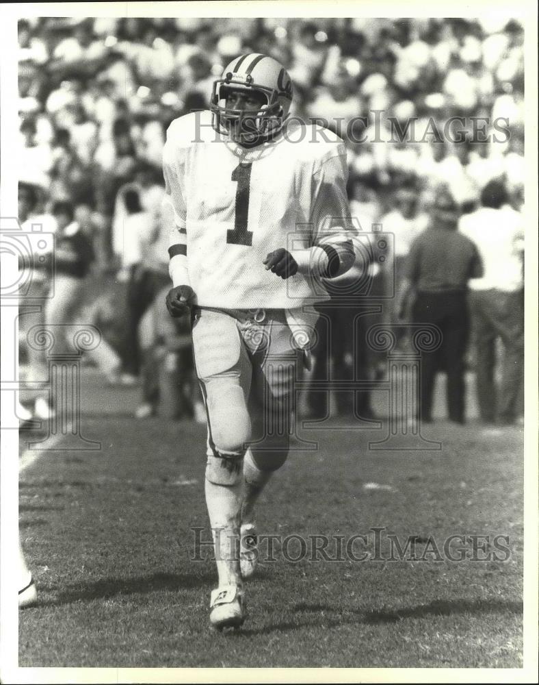 1991 Press Photo Marriet Ford-Washington State University Football Play on Field - Historic Images