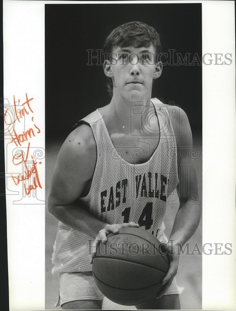 1991 Press Photo Clint Harris of East Valley Basketball Ready a Free Throw Shot - Historic Images