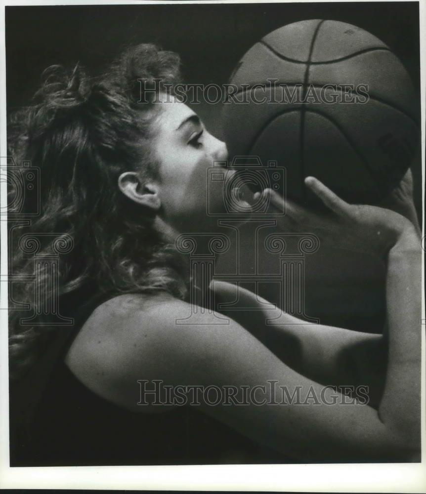 1992 Press Photo Basketball player, Lexy Hahner - sps03787 - Historic Images