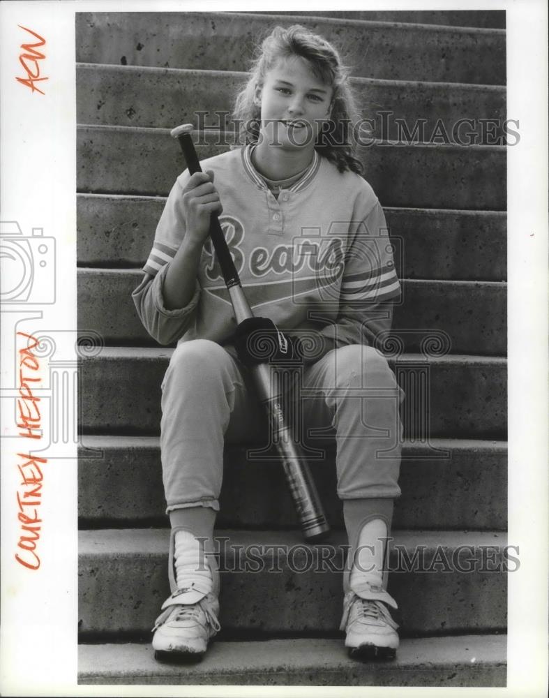 1991 Press Photo Courtney Hepton-Baseball Player for the CV Bears in Uniform - Historic Images