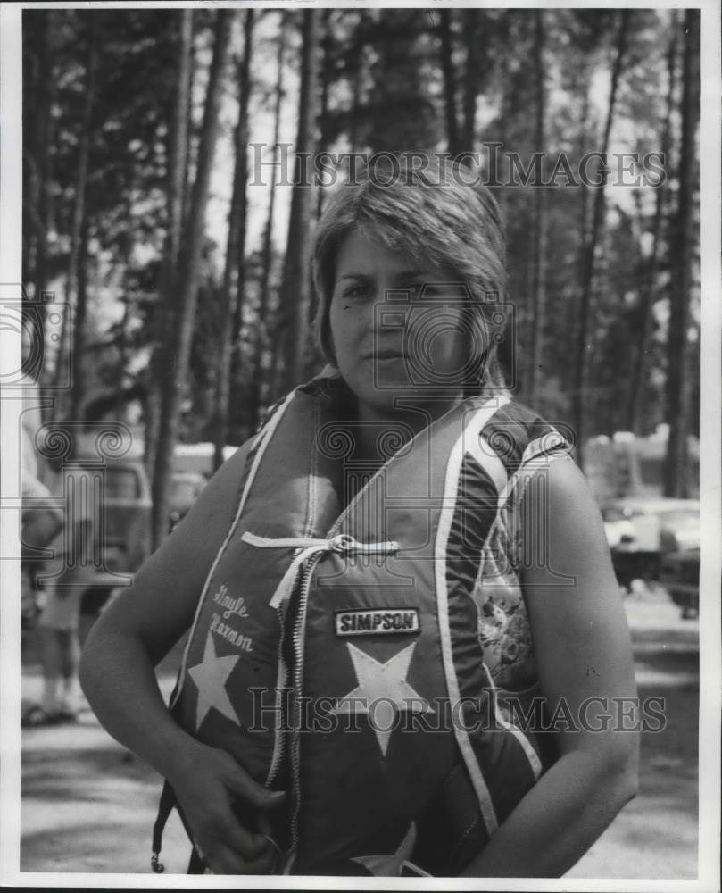 1974 Press Photo Gayle Harmon-Boat Racer Wearing Simpson Life Jacket - sps04051 - Historic Images