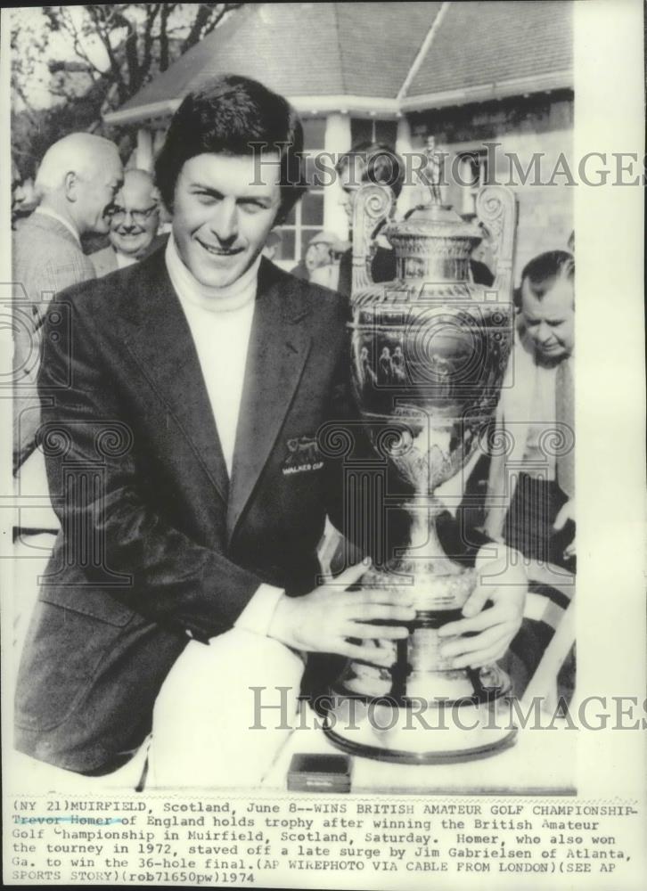 1974 Press Photo Trevor Homer-English Golfer Holding Trophy After Win - sps04067 - Historic Images