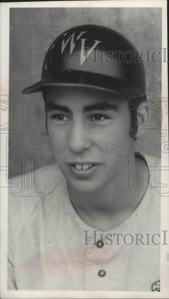 1971 Press Photo WV baseball player, Mark Henderson - sps04196 - Historic Images