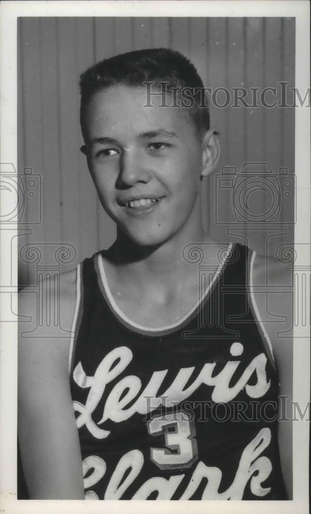 1955 Press Photo Charlie Fry of Lewis and Clark High School Basketball - Historic Images