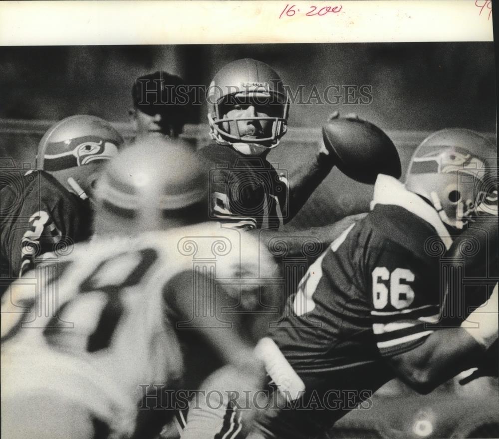 1982 Press Photo Football Quarter Back Jim Zorn - sps04417 - Historic Images