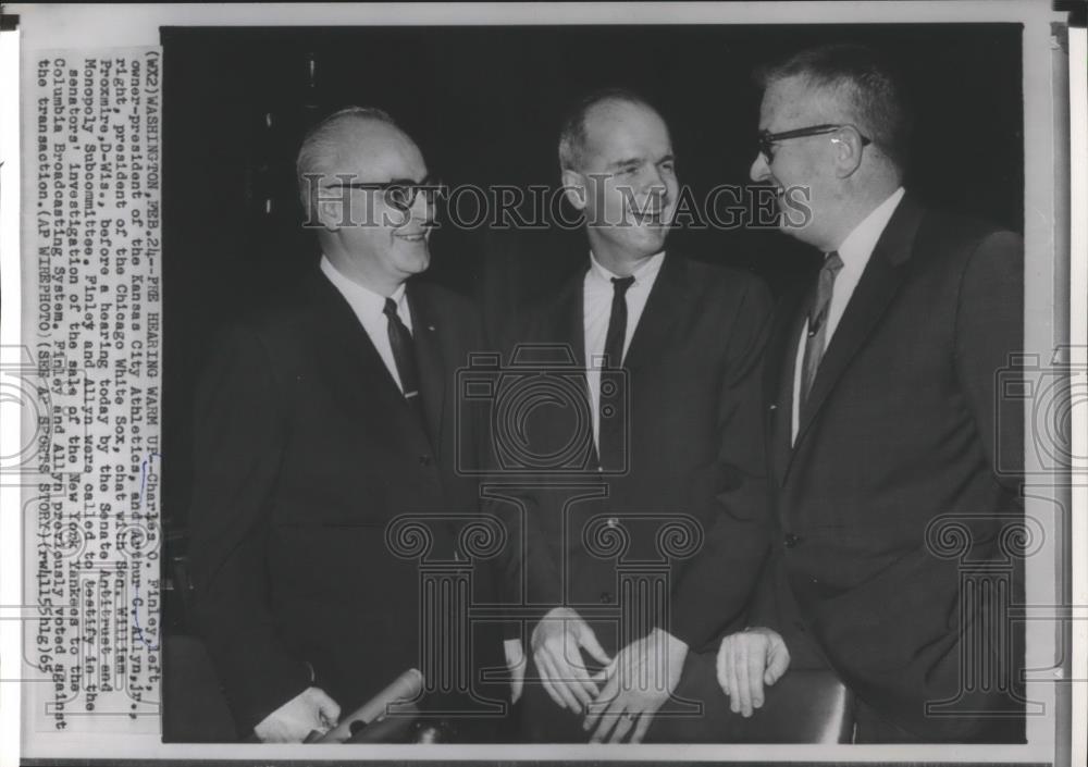 1965 Press Photo Charles O. Finley, Arthur C. Allyn and Sen. William Proxmire - Historic Images