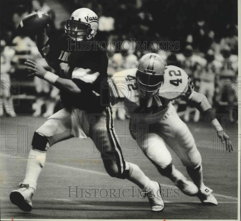 1982 Press Photo University of Idaho football player, Ken Hobart, in action - Historic Images