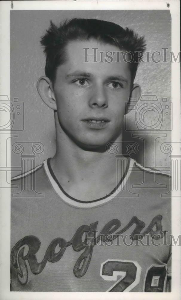 1955 Press Photo Jack Fanning-Number 29-Forward for Rogers Basketball Team - Historic Images