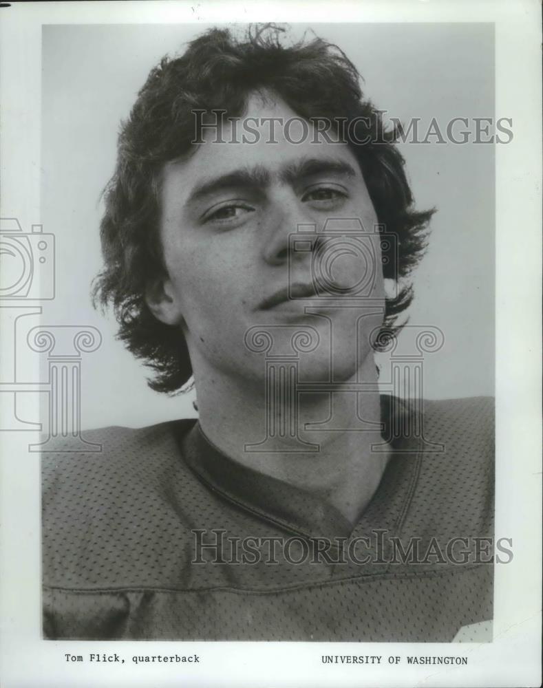 1991 Press Photo Tom Flick-Football Player Giving a Menacing Look to Camera - Historic Images