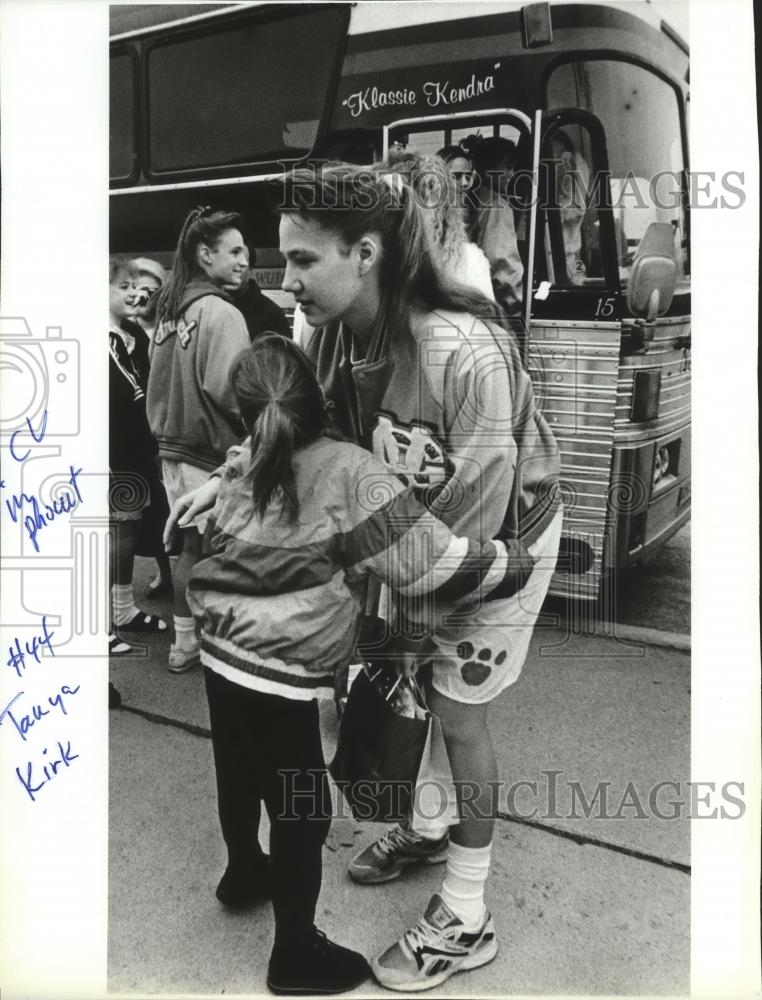 1993 Press Photo CV basketball player, Tanya Kirk, gets a hug - sps05006 - Historic Images