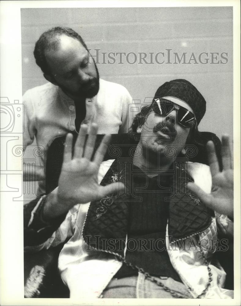 1981 Press Photo Stephen Rutledge and Gene Eugene in Endgame. - spp08467 - Historic Images
