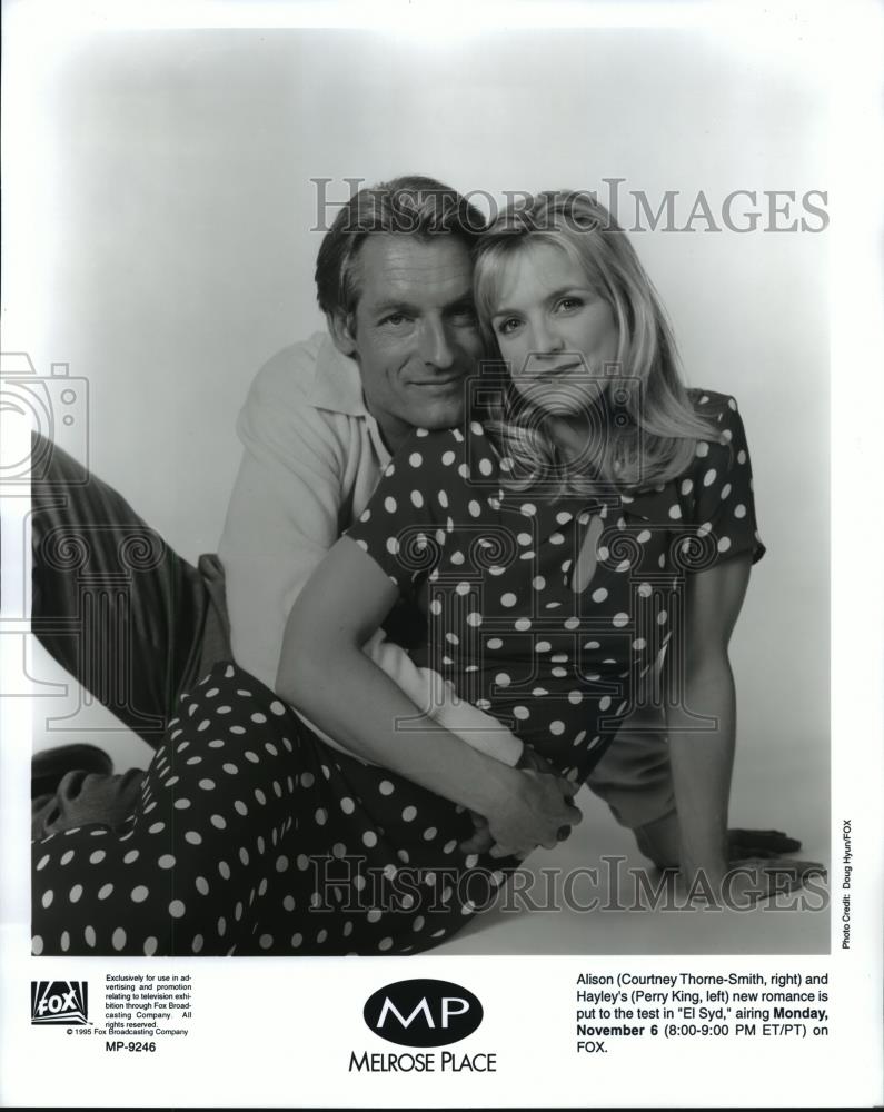 1995 Press Photo Courtney Thorne-Smith and Perry King in Melrose Place, on Fox. - Historic Images