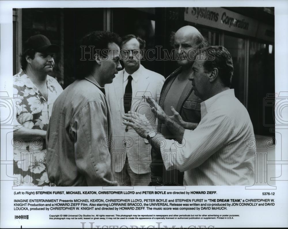 1989 Press Photo Stephen Furst, Michael Keaton & Peter Boyle in The Dream Team. - Historic Images