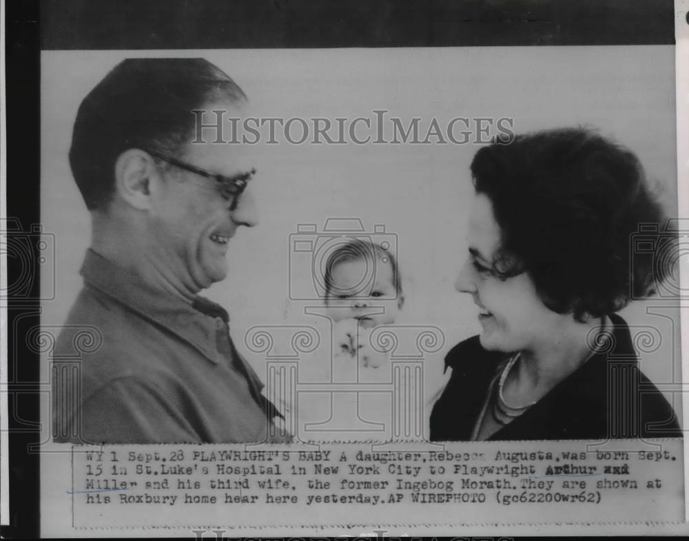 1962 Press Photo Playwright Arthur Miller and third wife have new baby girl - Historic Images