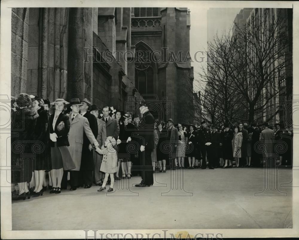 1941 Press Photo New York Crowds at St Patrick&#39;s for Easter Service NYC - Historic Images